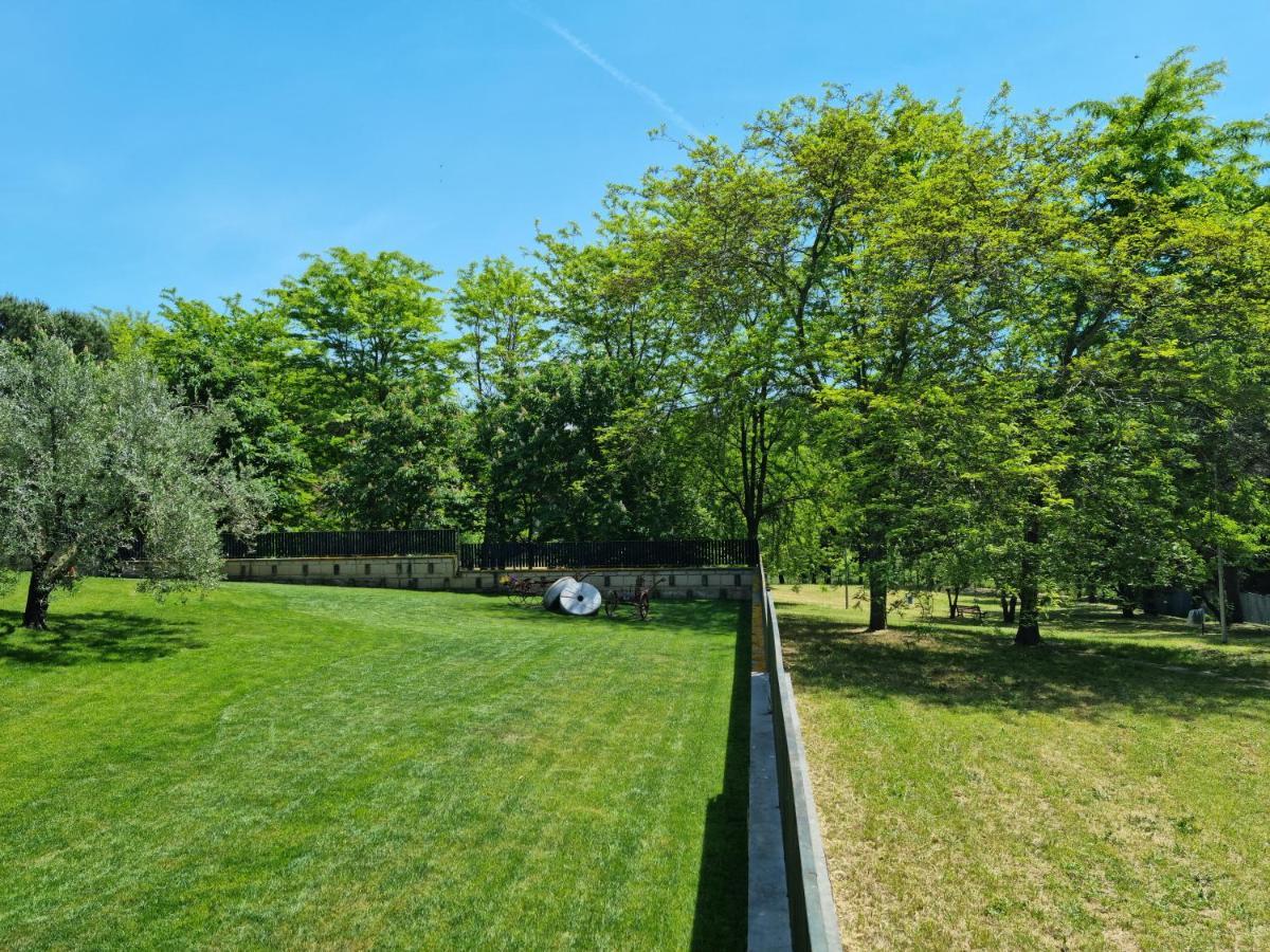 Il Casale Nel Parco Guesthouse Roma Ngoại thất bức ảnh